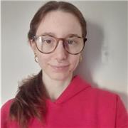 Offro aiuto compiti e studio per elementari, medie e superiori, principalmente per materie umanistiche e inglese